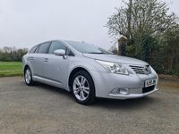 TOYOTA AVENSIS