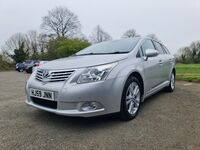 TOYOTA AVENSIS
