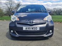 TOYOTA VERSO