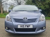 TOYOTA VERSO